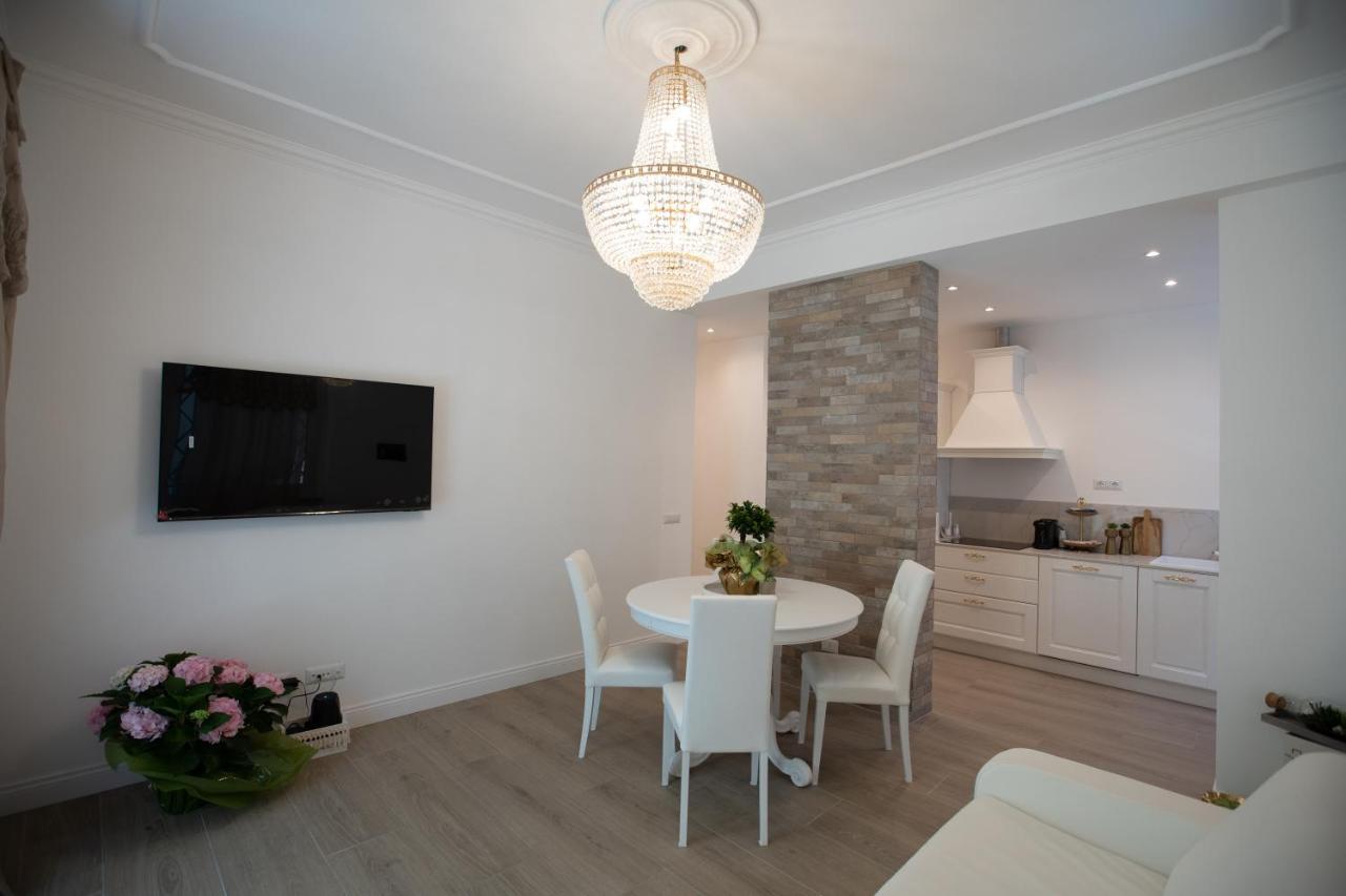 Suite Imperiale Colosseo Roma Exterior foto